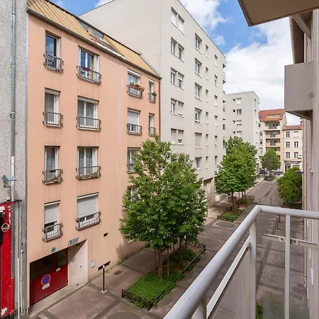 ** Peaceful With Balcony ** * 빌뢰르반